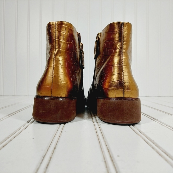 NEW FitFlop Women's Mara Brown Gold Leather Side Zipper Slip On Ankle Boots I804 - Picture 6 of 13